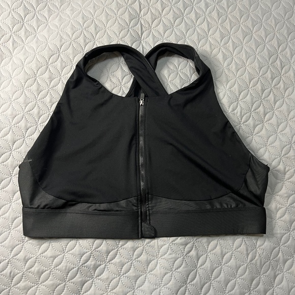 2X Black Fabletics Sports Bra w Front Zipper - Picture 1 of 3